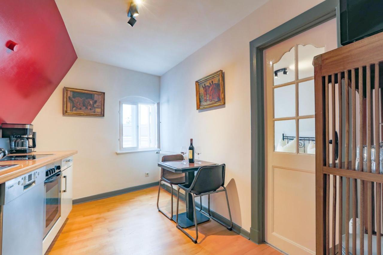 Apartments Im Einhornhaus Lübeck Buitenkant foto