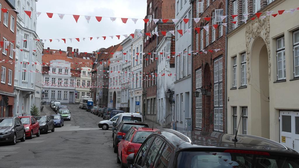 Apartments Im Einhornhaus Lübeck Buitenkant foto